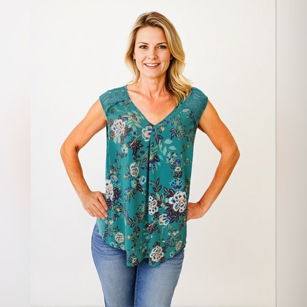 Daniel Rainn Floral Teal Sleeveless Top